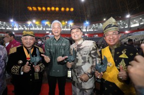 Hadiri Peringatan HPN, Ganjar : Semoga Beritanya Makin Mendidik, Edukatif, dan Berbobot