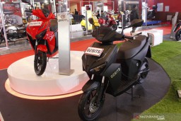 Gesits Jualan Motor Listrik via Platform Jual Beli Online