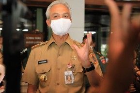 Cuaca Tak Menentu, Ganjar Minta Perayaan Tahun Baru Secukupnya Saja