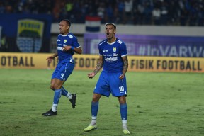 Pelatih PERSIB Siap Benahi Lini Depan Jelang Hadapi Port FC di AFC Champions League Two