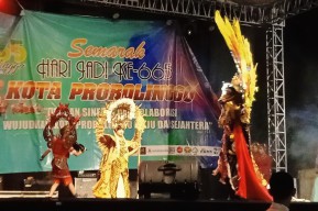 Peningkatan Ekonomi dan Cinta Budaya Melalui Fashion Show di Peringatan Hari Jadi ke-665 Kota Probolinggo