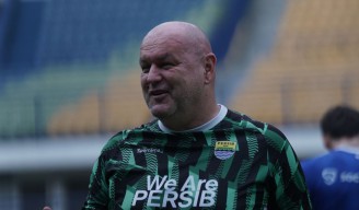 Persib Siap Tempur Hadapi Arema FC di Blitar, Bojan Hodak Waspadai Kekuatan Tuan Rumah