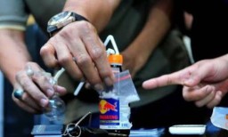 Usai Lepas Bandar, BB Sabunya Dibuat Pesta Dua Oknum Polisi