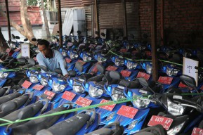 BPKAD Surabaya Gelar Lelang Kendaraan Dinas, Berikut Detailnya