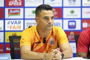 Pelatih Persija Fokus Maksimalkan Pemain yang Tersisa di Tengah Tantangan Persiapan Piala AFF