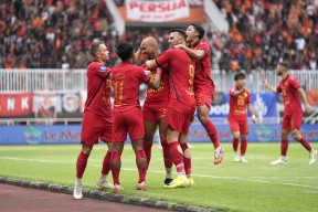 Persija Bangkit, Persik Tumbang di Pakansari