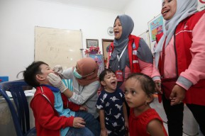 Imunisasi Polio di Surabaya Dimulai, Dinkes Optimis Tuntas Sehari
