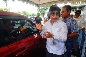 Indah Kurnia: Perlakuan Sangat Luar Biasa Terhadap Uang Rupiah