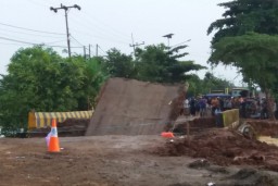Jembatan Putus, Jalur Trans Kalsel Lumpuh