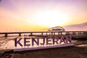 Wali Kota Eri Integrasikan Jembatan Surabaya dengan Pantai Kenjeran