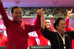 PDIP Compang-camping, Presiden tak Ingin Ikut Babak Belur