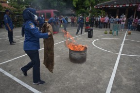 Pemkot Surabaya Libatkan Kader Madagaskar Antisipasi Bencana Kebakaran di Musim Kemarau