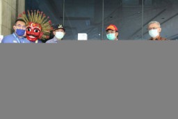 Kemensos Serahkan Alkes bagi TPS Terdampak Covid-19
