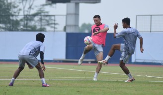 Marc Klok Maksimalkan Persiapan Sebelum Hadapi Borneo FC