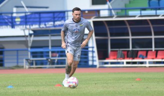 PERSIB Siapkan Perjalanan Berat dengan Jadwal Padat, Marc Klok Optimis Tampil Maksimal