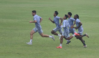 PERSIB Fokus Latihan dan Gim Internal Jelang Pertandingan Melawan Borneo FC