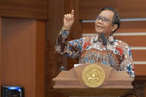 Beri Kuliah Tamu di UNAIR, Mahfud MD Tekankan Pentingnya Politik Kebangsaan