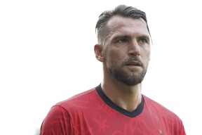 Marko Simic Incar Gol Ke-100