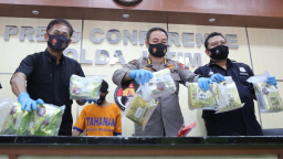 Selundupkan Sabu 8,4 Kg Dikemas Teh China, Kurir Surabaya Ditangkap
