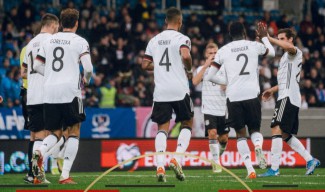 Jerman Pesta Gol ke Gawang Islandia