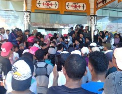 Pemprov Maluku Gagal Antisipasi Lonjakan Arus  Mudik Penumpang Lebaran