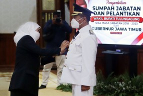 Gubernur Khofifah Lantik Wakil Bupati Tulungagung