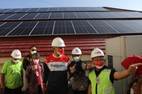 Ganjar Dorong Perkantoran di Jateng Gunakan Energi Alternatif