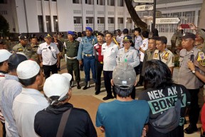 Pemkot Surabaya Gelar Razia Gabungan untuk Tertibkan Parkir Liar di Kota Tua Zona Eropa