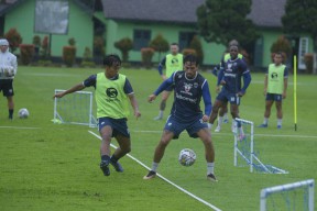 Luis Milla Kecewa Dengan Penundaan Jadwal Pertandingan Menghadapi Persija