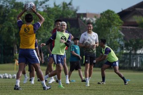 PERSIB Diliburkan Hingga Awal Juni