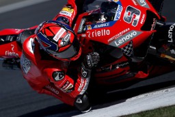 Lima Pebalap Ducati Start Terdepan di GP Paris