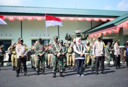 Perkuat Sinergitas TNI-Polri Guna Tangkal Covid-19