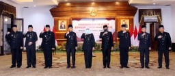 Gubernur Khofifah Kukuhkan 6 Penjabat Sementara Kepala Daerah