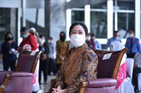 Puan Sampaikan Duka Mendalam Meninggalnya Nakes di Wisma Atlet