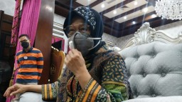 Risma Akui “Bisiki” Megawati soal Cawali Surabaya 2020