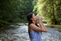 Waktu Terbaik untuk Minum Air Putih adalah Ketika Bangun Pagi