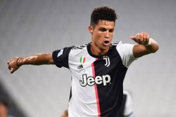 Kebobolan di Menit Akhir, Juventus Harus Puas Pulang Bawa Satu Poin