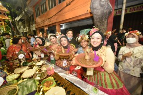 Festival Rujak Uleg Surabaya Masuk Dalam Bagian 110 Karisma Event Nusantara Kemenparekraf RI
