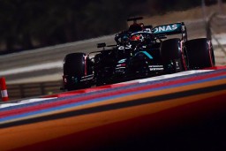Latihan Perdana GP Sakhir, Pebalap Mercedes menjadi yang Tercepat