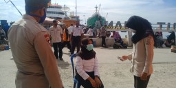 Tiba di Sanana 389 Penumpang KM Permata Bunda Negatif Covid-19