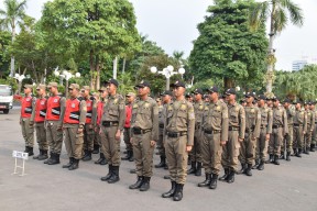 Surabaya Siapkan 750 Personel Satpol PP untuk Amankan Malam Tahun Baru 2024/2025