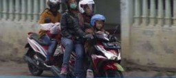 di Kota Bandung Sepeda Motor Dilarang  Boncengan, Warga Protes
