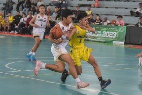 Ratusan Pelajar se-Surabaya Raya Berebut Piala Walikota di Kejuaran Bola Basket