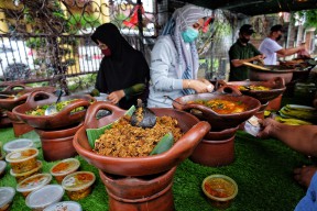 Inilah Penyakit yang Dapat Menginfeksi Akibat Jajan Sembarangan saat Berbuka Puasa