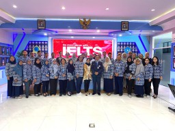Pusat Bahasa UHT Gelar Pelatihan IELTS untuk Dosen