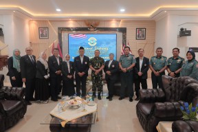 Universitas Hang Tuah Perkuat Sinergi dengan TNI AL melalui Kunjungan Kerja ke Makassar