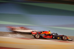 Hamilton Tampil Dominan di Latihan Bebas Pertama GP Bahrain