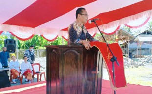 Wagub Maluku Hadiri Peletakan Batu Pertama Penjuru Gereja Silo