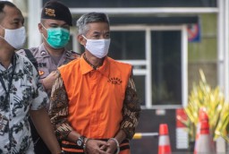 Wahyu Akui Terima 15 Ribu Dolar dari Saeful Bahri