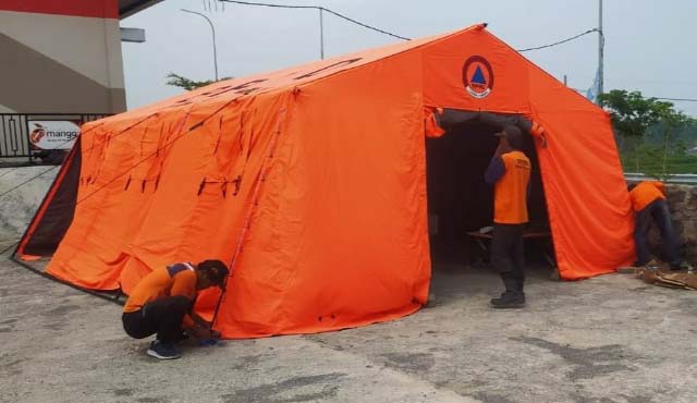 Posko Siaga Darurat Bencana Hidrometeorologi yang didirikan oleh BPBD Jawa Timur ditutup setelah beroperasi selama 11 hari